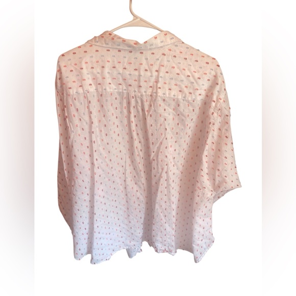 LOFT SWISS KNOT BUTTON DOWN LONG SLEEVE EMBROIDERED LONG SLEEVE SHIRT. - Picture 4 of 5